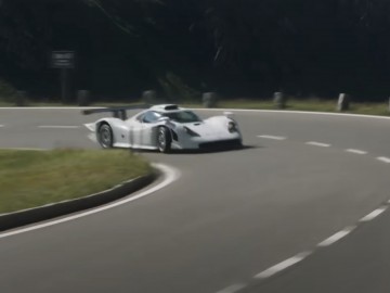  Porsche 911 GT1 Strassenversion opuściło muzeum